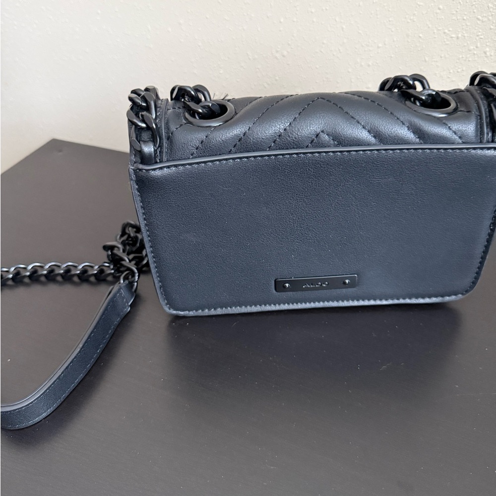 ALDO Black Quilted Chevron Crossbody Bag Matte Black Chain Strap - Picture 8 of 15